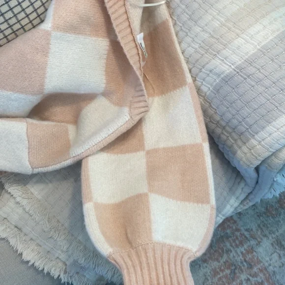 Double Zero - Picture 4 of 6